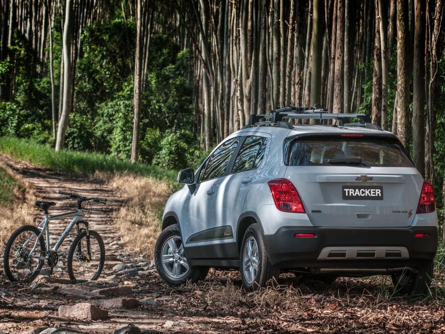  Chevrolet Tracker Freeride 2013 года  (фото 4 из 11)